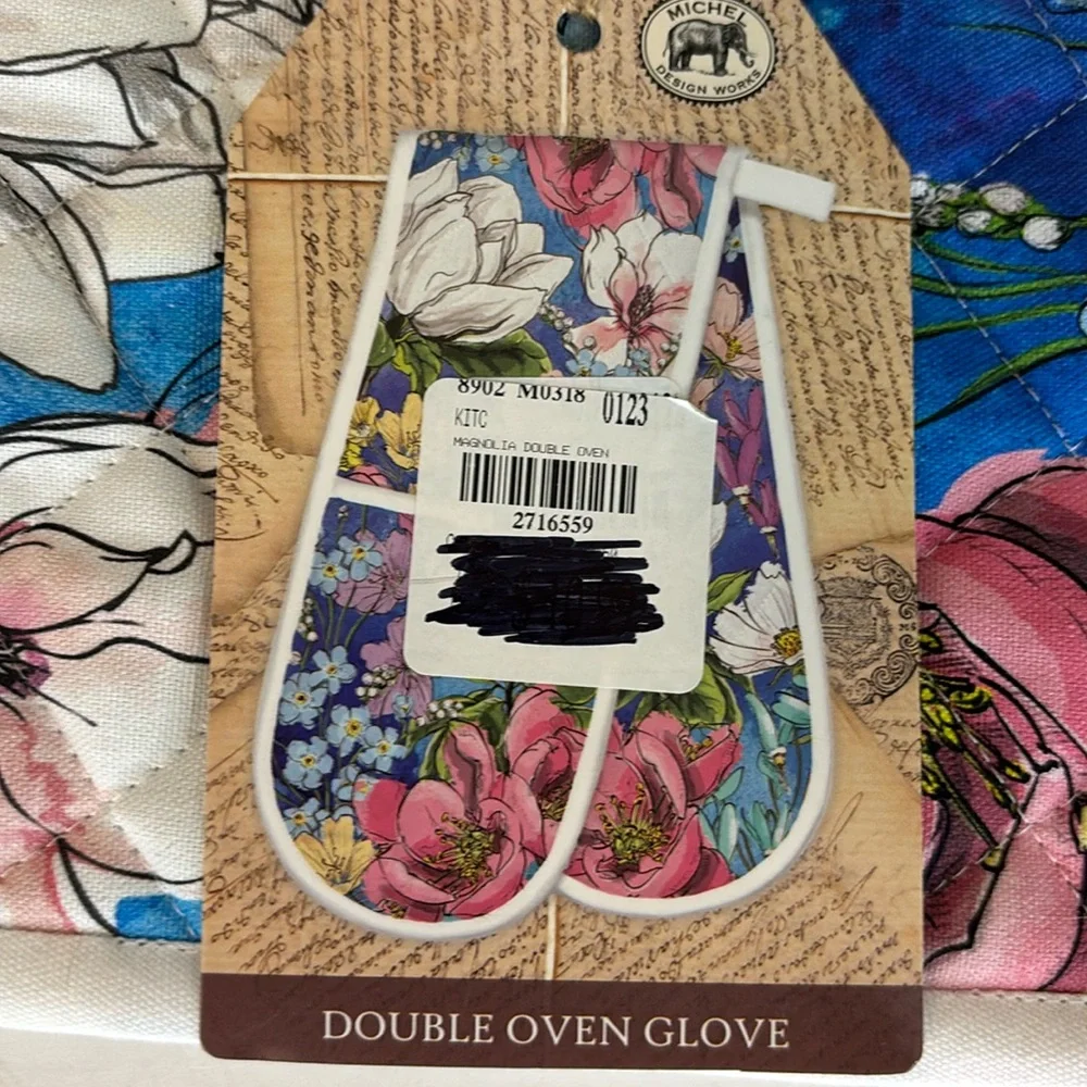 Michel Design Works Magnolia Double Oven Glove Potholder NWT